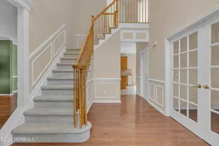 19 Outlook Ln, Freehold, NJ 07728 - Photo 6