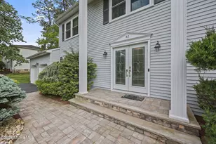 42 Saupe Dr, Manalapan Township, NJ 07726 - Photo 4