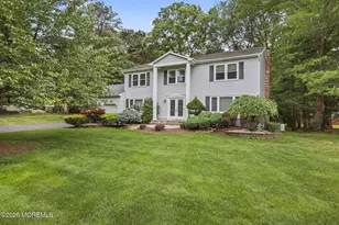 42 Saupe Dr, Manalapan Township, NJ 07726 - Photo 2