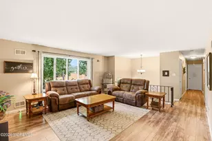 910 Woodlane Rd, Jackson, NJ 08527 - Photo 8