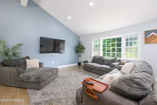 19 Kelvin Ave, Leonardo, NJ 07737 - Photo 8