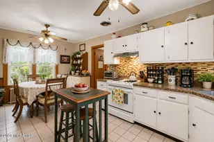 24 Foster St, Middletown, NJ 07701 - Photo 6