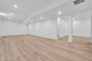1 Barrington Ct, Holmdel, NJ 07733 - Photo 30
