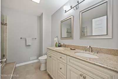 62 Dover Court, Tinton Falls, NJ 07753 - Photo 10