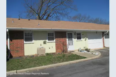 151B Buckingham Drive, Lakewood, NJ 08701 - Photo 2