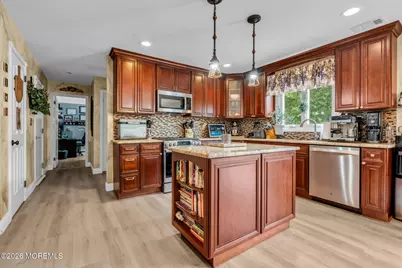 21 Ryan Road, Marlboro Township, NJ 07746 - Photo 10