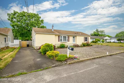 407 Sinclair Avenue, Lanoka Harbor, NJ 08734 - Photo 2
