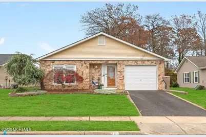 22 Rushmore Drive, Brick, NJ 08724 - Photo 2