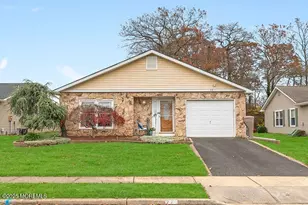 22 Rushmore Dr, Brick, NJ 08724 - Photo 2