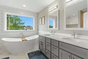 681 Lake Barnegat Dr N, Lanoka Harbor, NJ 08734 - Photo 20