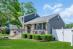 507 Thompson Pl, Middletown, NJ 07748 - Photo 2