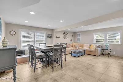 507 Thompson Place, Middletown, NJ 07748 - Photo 10