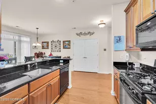 511 Sophee Ln, Lakewood, NJ 08701 - Photo 12