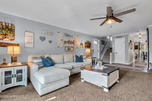 8 Lincoln Ct, Keansburg, NJ 07734 - Photo 2
