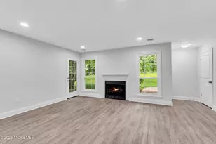 386 Hampton Pl, Morganville, NJ 07751 - Photo 6