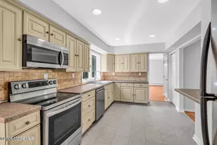 830 Brookside Dr, Toms River Township, NJ 08753 - Photo 6