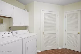 63 Agostina Dr, Holmdel, NJ 07733 - Photo 30