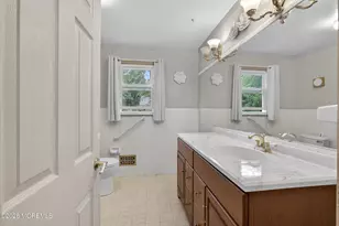 14 Cooper Run Dr, Cherry Hill, NJ 08003 - Photo 24