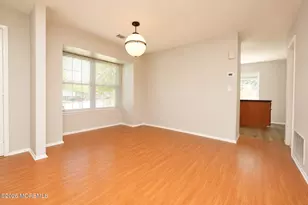 44 Alameda Ct, Eatontown, NJ 07724 - Photo 10