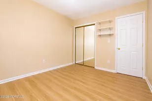 44 Alameda Ct, Eatontown, NJ 07724 - Photo 20