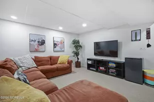 35 Manor Dr, Marlboro Township, NJ 07746 - Photo 24
