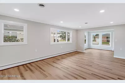 42 Harrington Drive S, Toms River Township, NJ 08757 - Photo 10