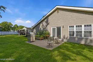 22 Ethan Allen Rd, Freehold, NJ 07728 - Photo 12