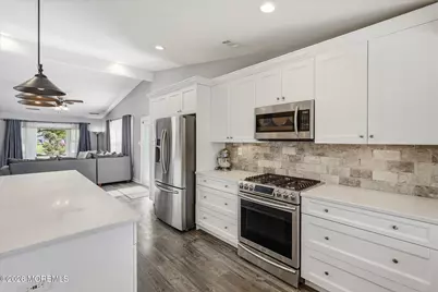 22 Ethan Allen Road, Freehold, NJ 07728 - Photo 10
