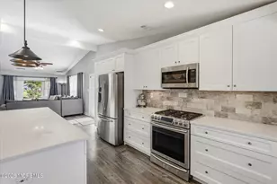 22 Ethan Allen Rd, Freehold, NJ 07728 - Photo 10