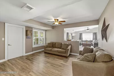 22 Ethan Allen Road, Freehold, NJ 07728 - Photo 14