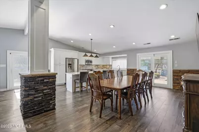 22 Ethan Allen Road, Freehold, NJ 07728 - Photo 6