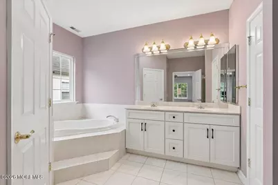 1 Gainsborough Court, Manalapan Township, NJ 07726 - Photo 6