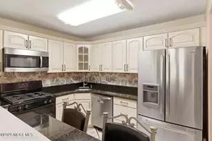 204 Larkspur Ln, Jackson, NJ 08527 - Photo 6