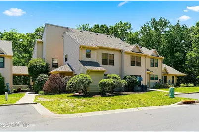204 Larkspur Lane, Jackson, NJ 08527 - Photo 2