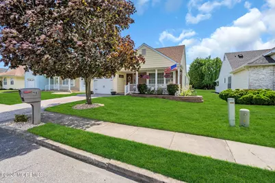 98 Narberth Way, Toms River Township, NJ 08757 - Photo 4