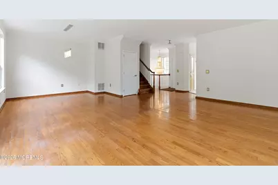 194 Nathan Drive, Morganville, NJ 07751 - Photo 8
