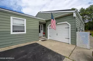 87 Chesterfield Ln, Toms River Township, NJ 08757 - Photo 2