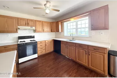 11 Rocky Hill Road, Manahawkin, NJ 08050 - Photo 2
