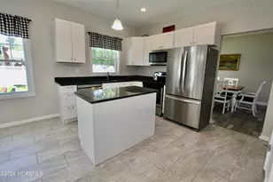 7 Victoria Ln, Neptune Township, NJ 07753 - Photo 4
