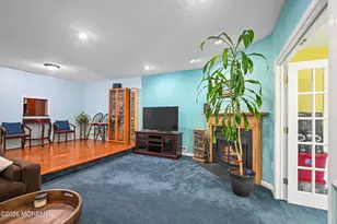 67 Albury Way, North Brunswick Township, NJ 08902 - Photo 8