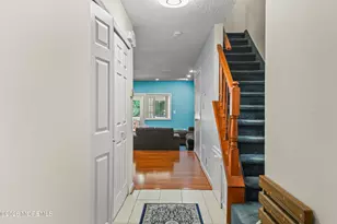 67 Albury Way, North Brunswick Township, NJ 08902 - Photo 20