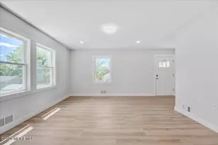 39 Point O Woods Dr, Toms River Township, NJ 08753 - Photo 6