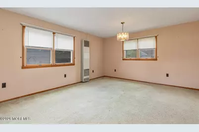 5 Redwood Terrace, Hazlet Township, NJ 07730 - Photo 12