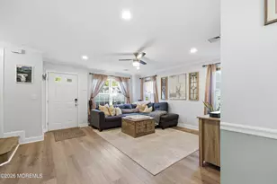 53 Horseshoe Ct, Tinton Falls, NJ 07753 - Photo 6