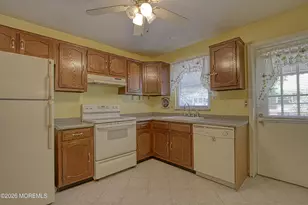 12 Potomac Ln, Whiting, NJ 08759 - Photo 2