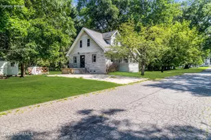 303 Stephenson Ave, Middlesex, NJ 08846 - Photo 2