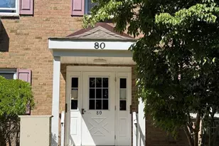 80 Manchester Ct, Freehold, NJ 07728 - Photo 2