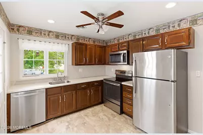 910A Liverpool Circle, Manchester Township, NJ 08759 - Photo 10