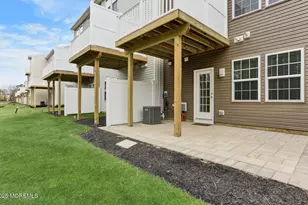 146 Waypoint Dr, Eatontown, NJ 07724 - Photo 20