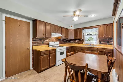 31 Millbrook Court, Toms River Township, NJ 08757 - Photo 20